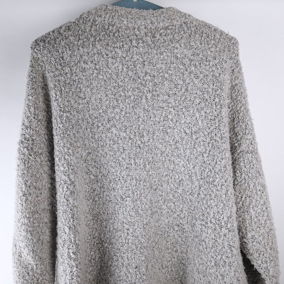Comfy Knit Urban Outfitters Oversized Sweater - Picture 6 of 11